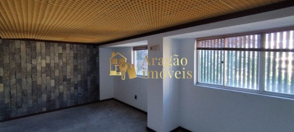 Oportunidade na Avenida ACM - 52m² - Vaga de Garagem - 1