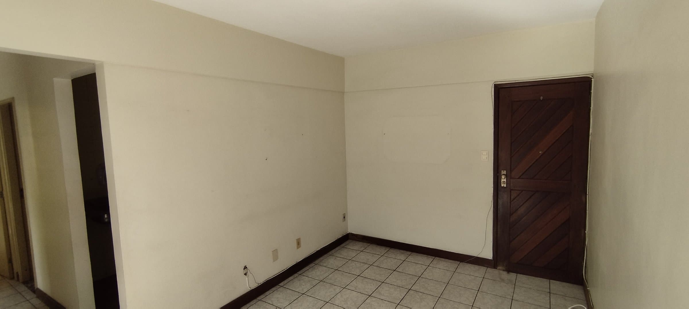 Conheça Um Lindo 2/4 com Dependência Completa com 67m² Bairro de Brotas